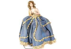 Boneca porcelana vestido azul Maria Antonieta Arte Nova 1925