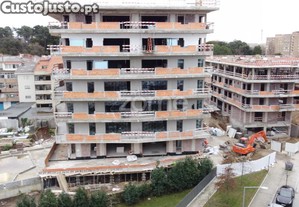 Loja Nova Em Construção, Com 98,16M2 Em Ramalde...