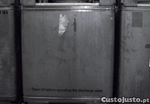 Tanques incombustíveis