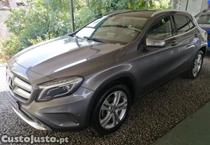 Mercedes-Benz GLA 200 D Urban Aut. - 16