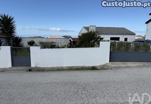 Terreno para construção em Lourinhã e Atalaia de 371,00 m²