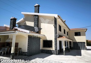 Moradia independente associa o luxo e espaço à privacidade
