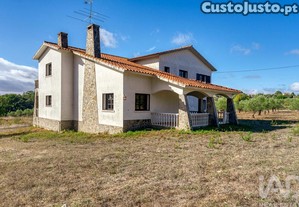 Casa / Villa T5 em Tomar e Santa Maria dos Olivais de 322 m²