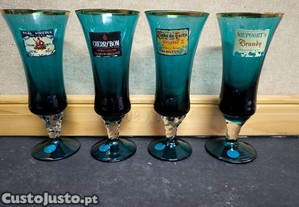 4 Copas de Licor - Vidro Verde Escuro