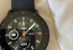 smartwatch marca Livoo novo