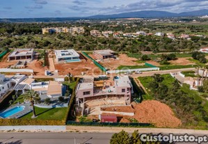 Moradia De Luxo T5, Vale Da Lama, Lagos