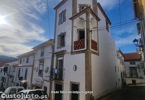 Moradia em banda T5 em Santa Maria da Devesa de 200 m²