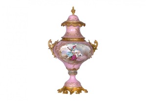 Vaso porcelana rosa Sevres Watteau Napoleão III 1775