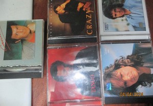 4 CD's - 2 de Roberto Carlos, 2 de Julio Iglesias e 1 de Adamo