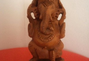 Ganesh em madeira
