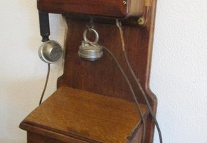 Telefone em madeira antigo Original de 1919