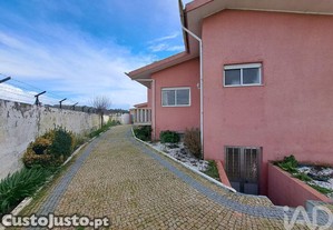 Casa / Villa T5 em Guilhabreu de 213 m²