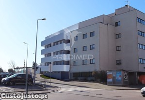 T3 novo com duplo lugar de garagem