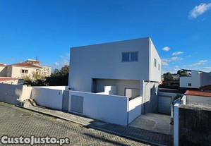Apartamento T3 em Oliveira do Douro de 120,00 m²