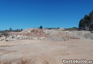 Terreno E Pedreira Licenciada Com 11.880 M2...