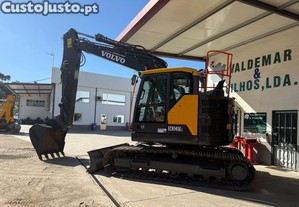 Giratória Volvo 16700Kg, ano 2020