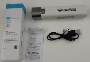 Lanterna de Mão LED USB Bateria Embutida Recarregável Nova