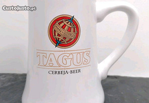 Caneca em loiça da cerveja TAGUS com a publicidade ao Teko Bar