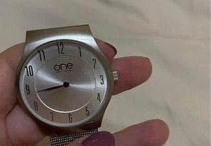 Relógio marca The One