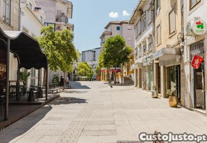Loja Espaosa em Bragana - Oportunidade nica