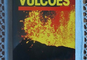 Sismos e Vulcões de Robert Muir Wood