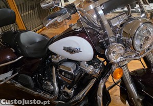 Harley-Davidson FLHR