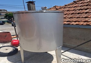 Depósito de água em inox