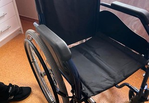 Cadeira de Rodas