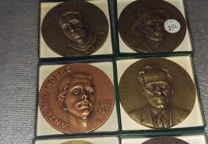 Coleção de medalhas bronze Escritores Portugueses