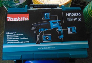 Martelo Makita SDS Plus de 800W com caixa Plástica