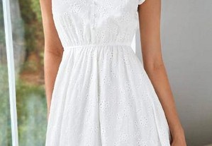 Vestido branco em bordado ingles (NOVO POR ESTREAR) 4