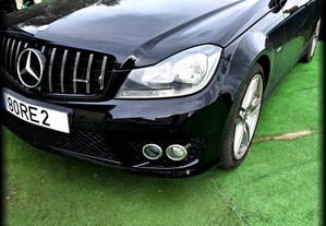 Mercedes-Benz C 180 BlueEFFICIENCY AMG SPORTS PACKAGE