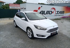 Ford Focus III (2) 1.5 TDCi 120cv Titanium - 16