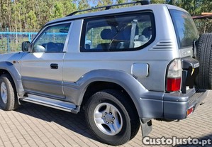 Toyota Land Cruiser kdj90 - 02