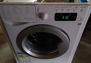Maquina Lavar Roupa Indesit 8Kg (só peças)