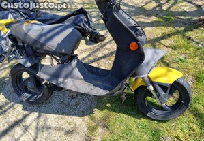 Scooter peugeot typhon peças diversas