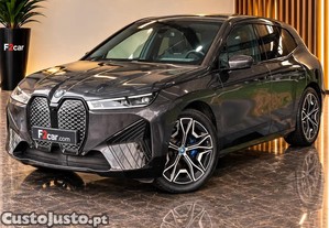 BMW iX xDrive 40 Pack Desportivo - 22