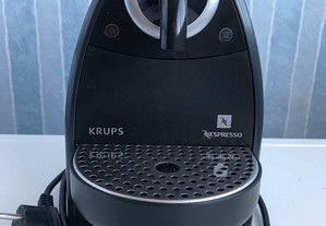 Máquina Nespresso Krups