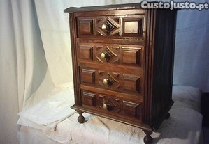 mesa de cabeceira