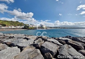 Moradia com 2 quartos - rosto do co (so roque) - ponta delgada