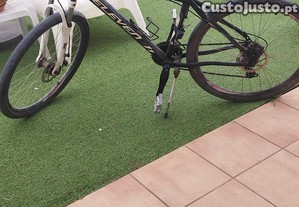 Bicicleta com suspensão