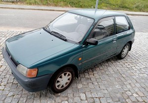 Toyota Starlet 1.5d 5 lugares IPO 2025