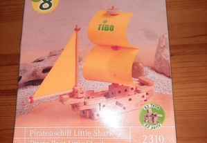 Tibo - Pequeno Barco de Piratas - 2310