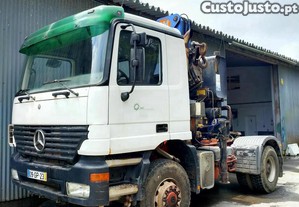 Mercedes Actros com grua PM36