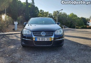 VW Jetta 1.9 TDI 105 CV Caixa DSG - 06