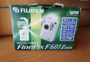 Camara digital Fine Pix F601 Zoom