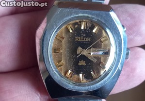 Relógio Ricoh Automático