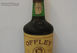 Garrafa do vinho Porto Baron de Forrester Offley