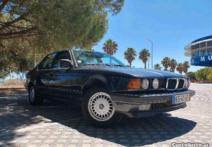 BMW 730 BMW E32 730i V8 - 94