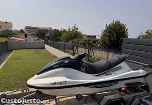 Mota de agua yamaha xl 800 tres lugares